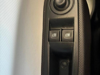 Photo 6 du bon plan RENAULT Twingo E-Tech Electric Zen R80 Achat IntÃ©gral - 21MY occasion à 13200 €