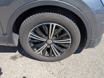 Photo 22 du bon plan VOLKSWAGEN Tiguan 2.0 TDI 150ch Carat DSG7 occasion à 22990 €