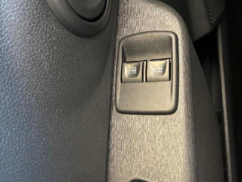 Photo 7 du bon plan DACIA Lodgy 1.3 TCe 100ch FAP Essentiel 5 places occasion à 12290 €