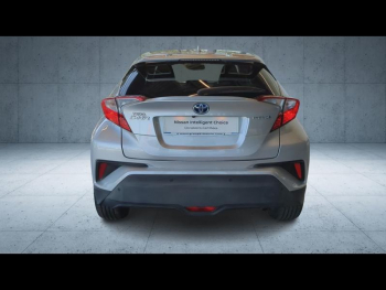 Photo 6 du bon plan TOYOTA C-HR 122h Edition 2WD E-CVT RC18 occasion à 18900 €