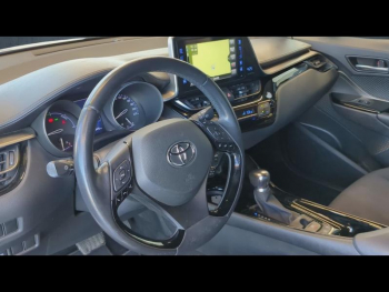 Photo 10 du bon plan TOYOTA C-HR 122h Edition 2WD E-CVT RC18 occasion à 18900 €