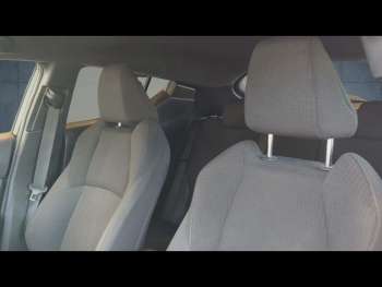 Photo 12 du bon plan TOYOTA C-HR 122h Edition 2WD E-CVT RC18 occasion à 18900 €