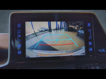 Photo 17 du bon plan TOYOTA C-HR 122h Edition 2WD E-CVT RC18 occasion à 18900 €