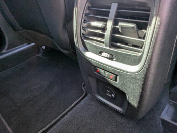 Photo 6 du bon plan FORD Kuga 2.5 Duratec 190ch FHEV Vignale BVA i-AWD occasion à 29990 €