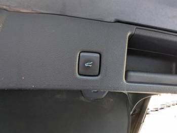 Photo 12 du bon plan FORD Kuga 2.5 Duratec 190ch FHEV Vignale BVA i-AWD occasion à 29990 €
