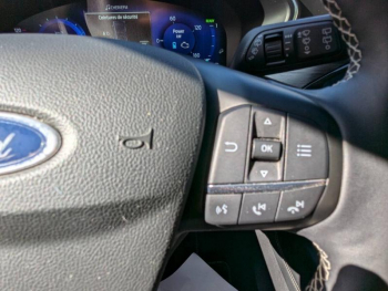 Photo 19 du bon plan FORD Kuga 2.5 Duratec 190ch FHEV Vignale BVA i-AWD occasion à 29990 €