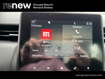 Photo 11 du bon plan RENAULT Clio 1.6 E-Tech 140ch Zen -21 occasion à 16990 €