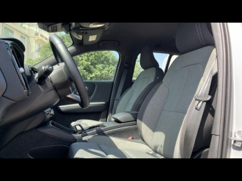 Photo 5 du bon plan VOLVO XC40 B3 163ch Plus DCT 7 occasion à 34990 €
