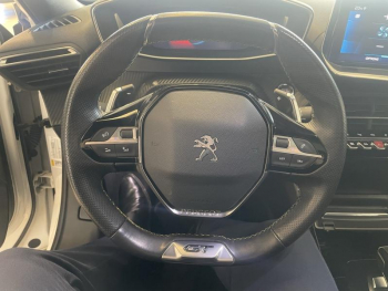 Photo 13 du bon plan PEUGEOT 2008 1.2 PureTech 155ch S&S GT EAT8 occasion à 16990 €