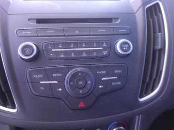 Photo 3 du bon plan FORD C-MAX 1.0 EcoBoost 100ch Stop&Start Trend occasion à 11590 €