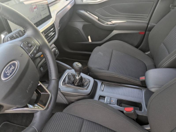 Photo 16 du bon plan FORD Focus SW 1.0 Flexifuel mHEV 125ch Titanium X Business occasion à 24990 €