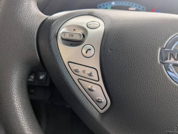 Photo 10 du bon plan NISSAN Leaf 109ch 24kWh Acenta occasion à 8490 €