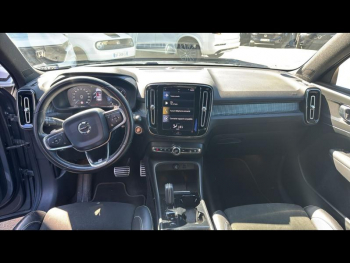 Photo 4 du bon plan VOLVO XC40 D4 AdBlue AWD 190ch R-Design Geartronic 8 occasion à 25900 €