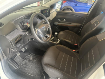 Photo 7 du bon plan DACIA Sandero 1.0 ECO-G 100ch Stepway Confort -22 occasion à 13390 €