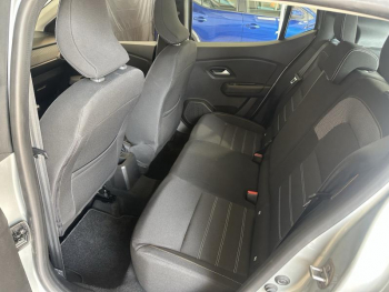 Photo 9 du bon plan DACIA Sandero 1.0 TCe 90ch Stepway Confort -22 occasion à 14990 €