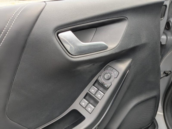 Photo 9 du bon plan FORD Puma 1.0 EcoBoost 125ch mHEV Titanium 6cv occasion à 17400 €