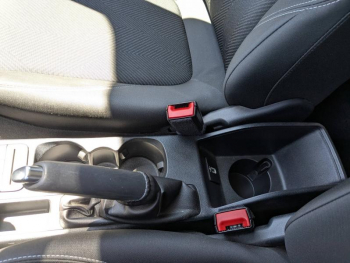 Photo 25 du bon plan FORD Fiesta 1.0 Flexifuel 95ch Cool & Connect 5p occasion à 15423 €