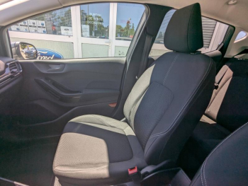 Photo 26 du bon plan FORD Fiesta 1.0 Flexifuel 95ch Cool & Connect 5p occasion à 15423 €