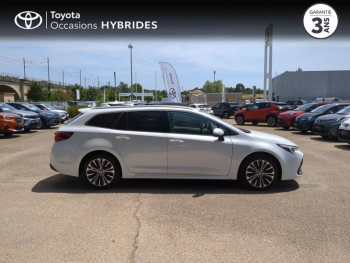 Photo 17 du bon plan TOYOTA Corolla Touring Spt 1.8 140ch Design MY23 occasion à 29490 €