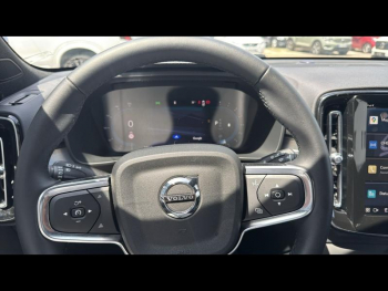 Photo 19 du bon plan VOLVO XC40 B3 163ch Plus DCT 7 occasion à 34900 €