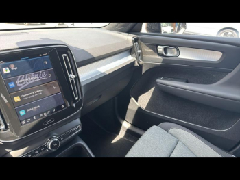 Photo 20 du bon plan VOLVO XC40 B3 163ch Plus DCT 7 occasion à 34900 €