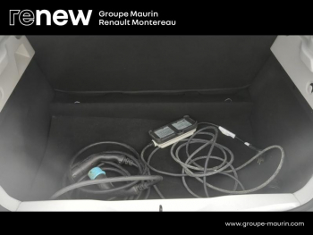 Photo 13 du bon plan RENAULT Zoe Life charge normale Type 2 occasion à 8490 €