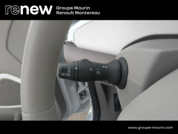 Photo 23 du bon plan RENAULT Zoe Life charge normale Type 2 occasion à 8490 €