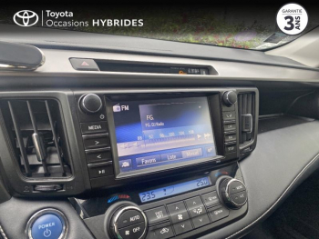 Photo 15 du bon plan TOYOTA RAV4 197 Hybride Silver Edition 2WD CVT occasion à 20490 €