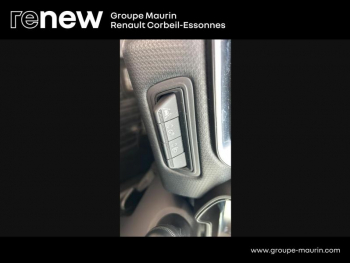 Photo 14 du bon plan RENAULT Clio 1.6 E-Tech 140ch Business -21 occasion à 17900 €