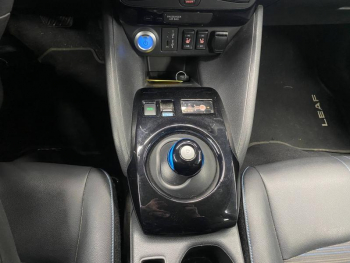 Photo 15 du bon plan NISSAN Leaf 150ch 40kWh Tekna 21.5 occasion à 19900 €