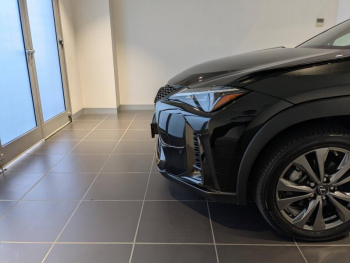 Photo 18 du bon plan LEXUS UX 250h F SPORT Design 2WD occasion à 29900 €