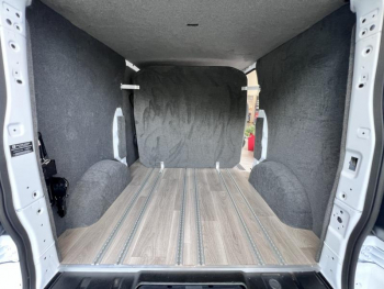 Photo 5 du bon plan FORD Transit Custom Fg VUL 280 L1H1 2.0 EcoBlue 136ch Trend BVA8 occasion à 47490 €