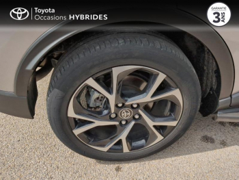 Photo 16 du bon plan TOYOTA C-HR 184h Edition 2WD E-CVT MY22 occasion à 21990 €