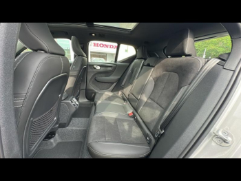 Photo 6 du bon plan VOLVO XC40 B3 163ch Ultra DCT 7 occasion à 43900 €