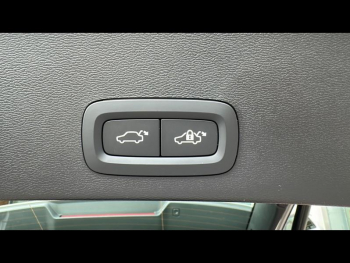 Photo 10 du bon plan VOLVO XC40 B3 163ch Ultra DCT 7 occasion à 43900 €