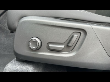 Photo 14 du bon plan VOLVO XC40 B3 163ch Ultra DCT 7 occasion à 43900 €