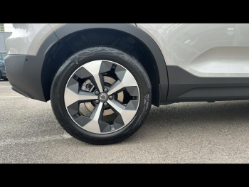 Photo 26 du bon plan VOLVO XC40 B3 163ch Ultra DCT 7 occasion à 43900 €