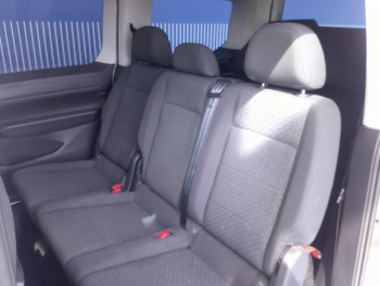 Photo 17 du bon plan FORD Grd Tourneo Connect 2.0 EcoBlue 122ch Titanium DSG7 occasion à 26590 €