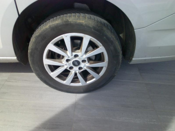 Photo 19 du bon plan FORD Grd Tourneo Connect 2.0 EcoBlue 122ch Titanium DSG7 occasion à 26590 €