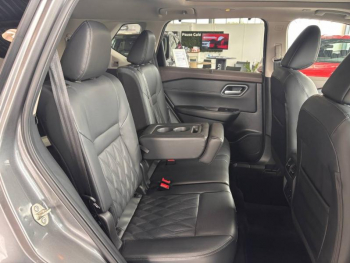 Photo 8 du bon plan NISSAN X-Trail e-4orce 213ch Tekna+ 7 places occasion à 37990 €