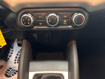 Photo 20 du bon plan NISSAN Micra 1.0 IG-T 92ch Kiiro 2021.5 occasion à 14990 €