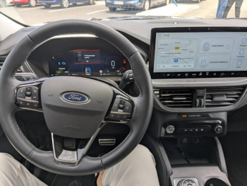 Photo 20 du bon plan FORD Kuga 2.5 Duratec 180ch Hybrid FlexiFuel Active X Powershift occasion à 38990 €