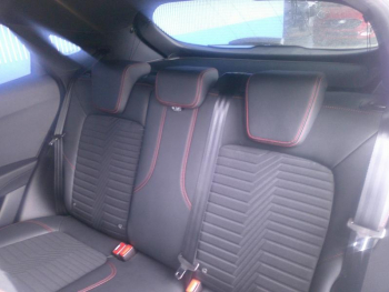 Photo 19 du bon plan FORD Puma 1.0 EcoBoost 155ch mHEV ST-Line X DCT7 occasion à 22900 €