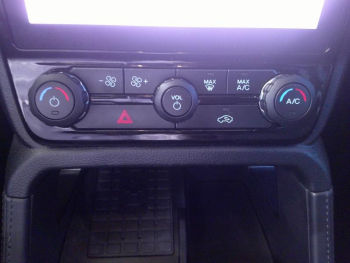 Photo 12 du bon plan FORD Ranger VUL 3.0 EcoBoost V6 292ch Stop&Start Double Cabine Raptor BVA10 occasion à 68900 €