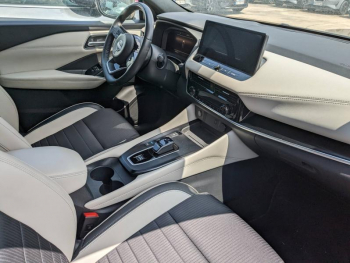 Photo 7 du bon plan NISSAN Qashqai e-POWER 190ch Tekna 2022 occasion à 31900 €