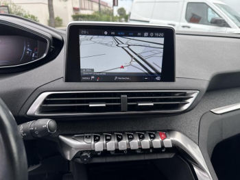 Photo 20 du bon plan PEUGEOT 3008 1.5 BlueHDi 130ch E6.c Allure Business S&S EAT8 occasion à 17890 €