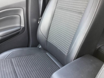 Photo 16 du bon plan FORD EcoSport 1.0 EcoBoost 125ch Titanium 6cv occasion à 14990 €