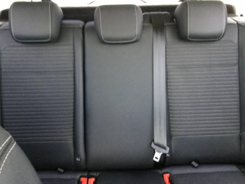 Photo 17 du bon plan FORD EcoSport 1.0 EcoBoost 125ch Titanium 6cv occasion à 14990 €