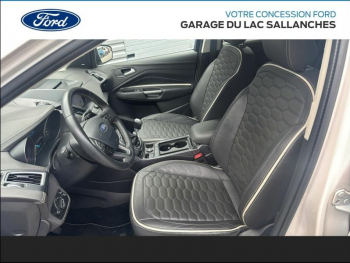 Photo 26 du bon plan FORD Kuga 1.5 Flexifuel-E85 150ch Stop&Start Vignale 4x2 BVA Euro6.2 occasion à 20990 €