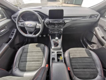 Photo 21 du bon plan FORD Kuga 2.0 EcoBlue 150ch mHEV ST-Line occasion à 23900 €